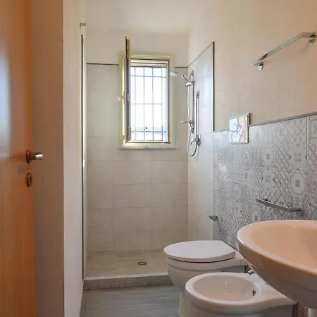 Beautiful In W/ 2 Bedrooms